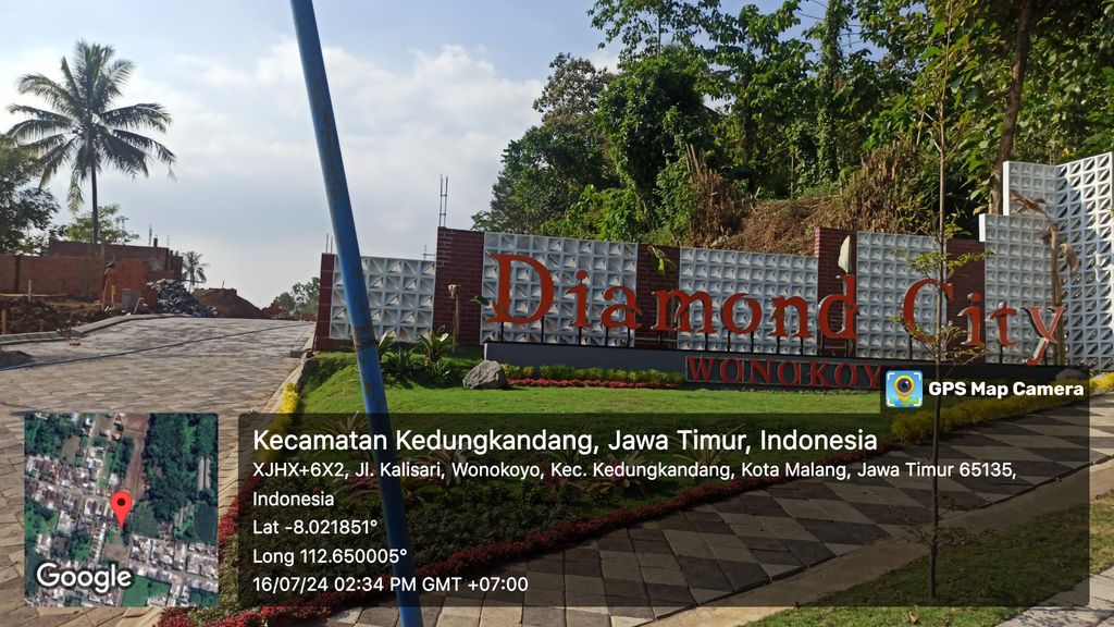 foto gerbang perumahan DIAMOND CITY 2