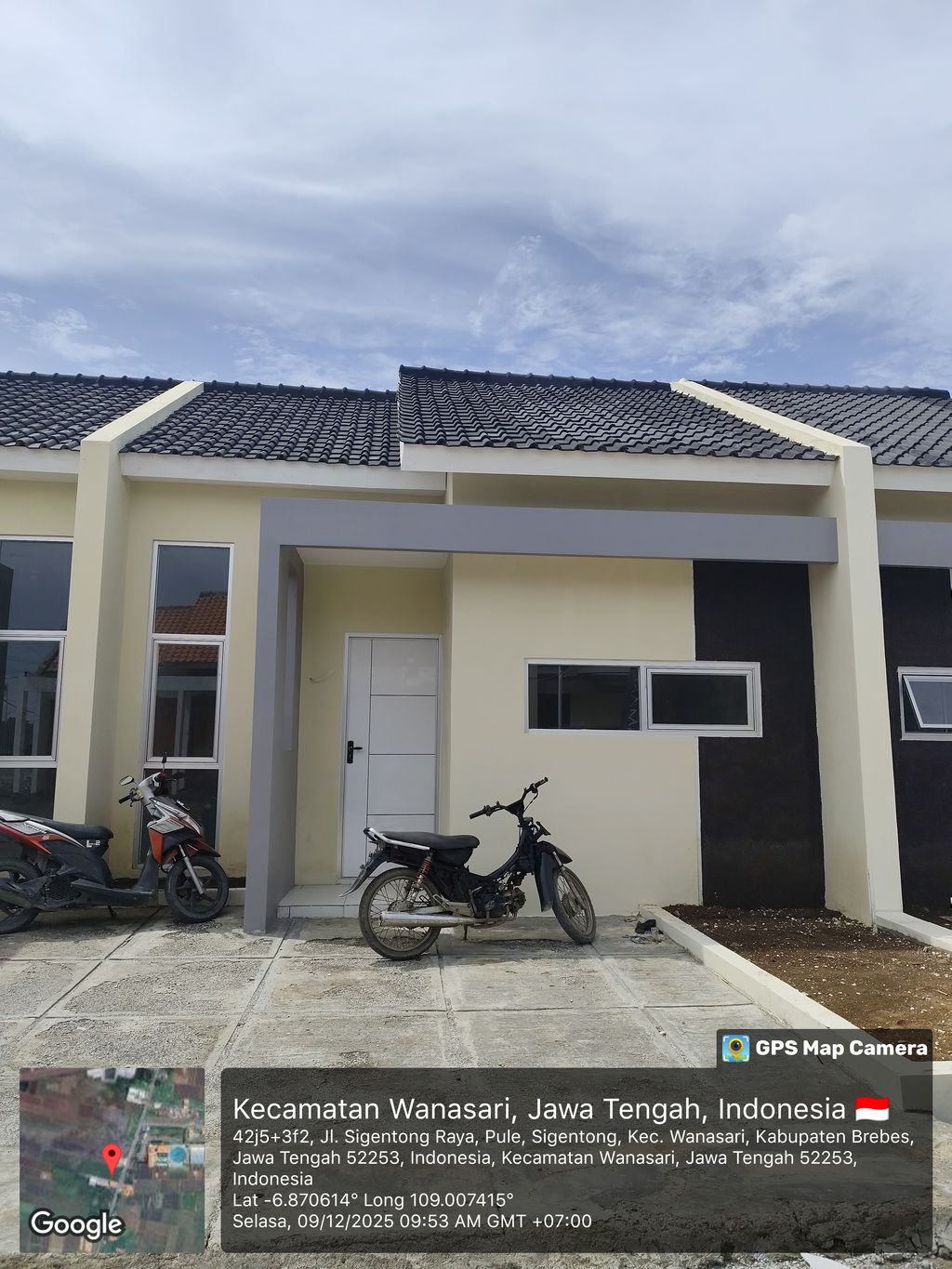 foto tampak rumah tipe 36 perumahan SAMARA KLAMPOK