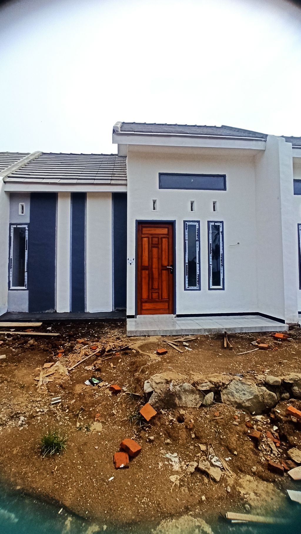 foto tampak rumah tipe 25 perumahan DIAMOND CITY 2