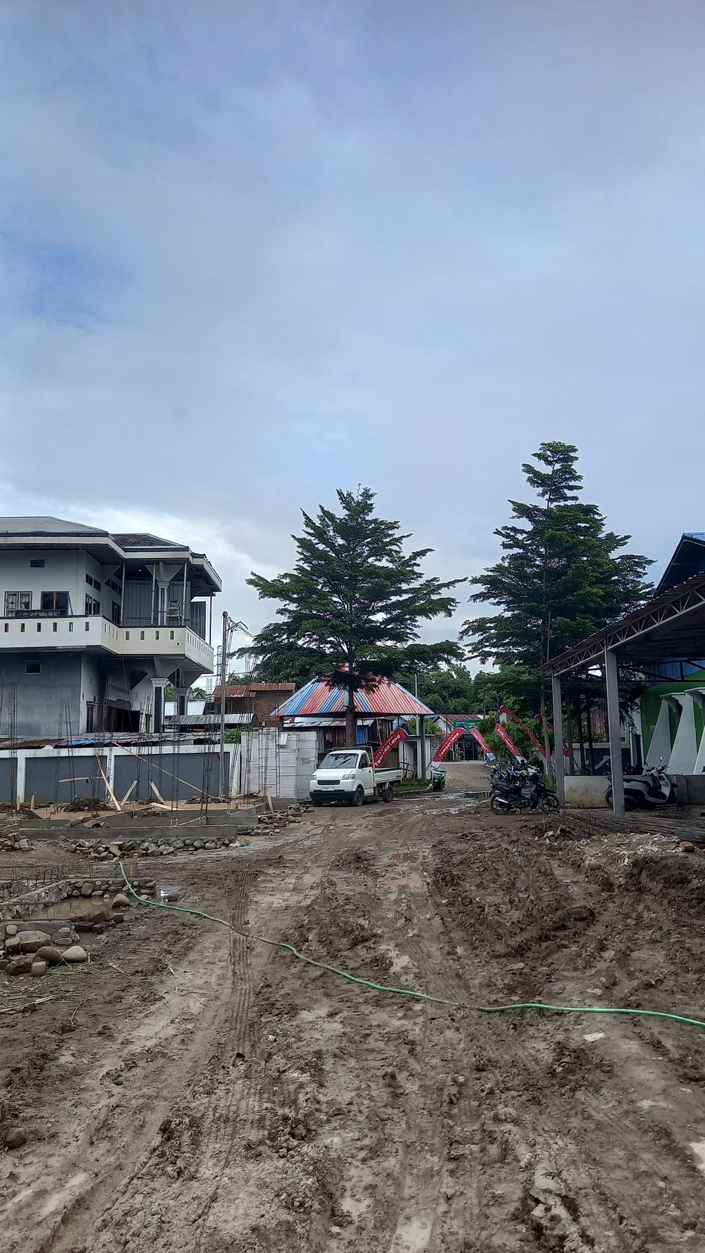 foto posisi tengah perumahan TAMSAN LAND