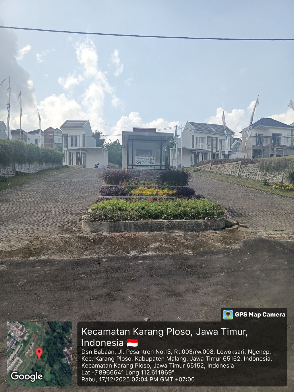 foto posisi tengah perumahan The Malya Residence