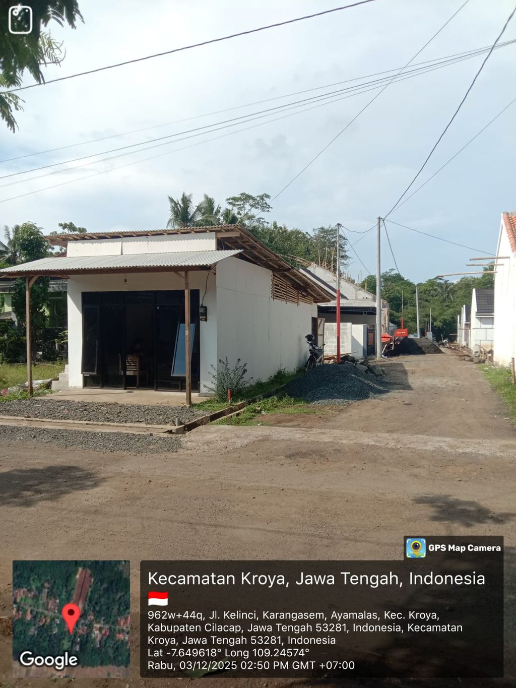 foto gerbang perumahan GRAND HARMONI KROYA