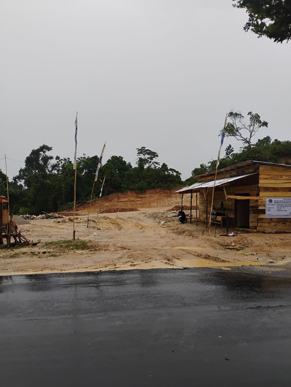 foto gerbang perumahan AMARAJA RESIDENCE 2