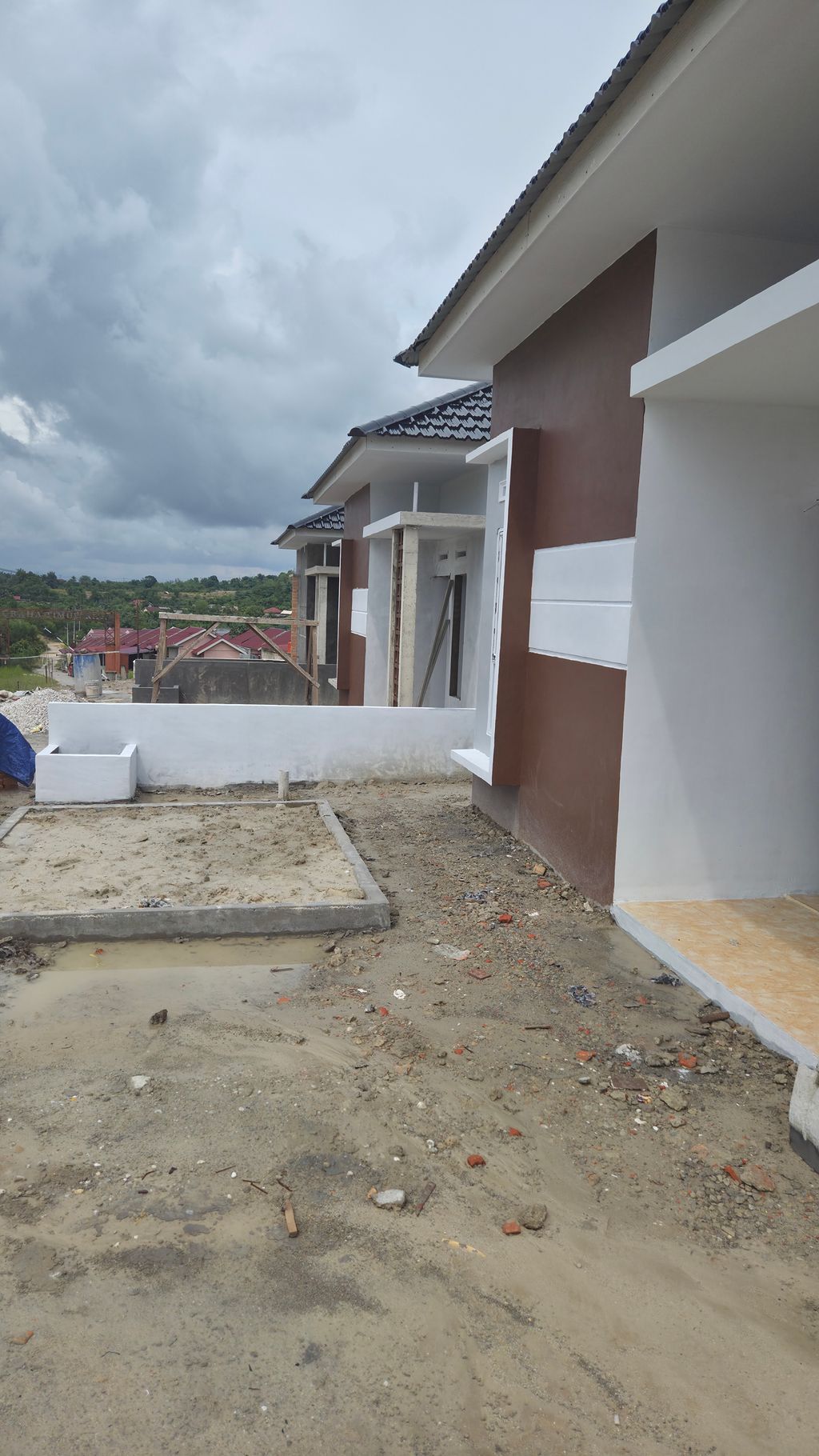 foto posisi tengah perumahan PESONA MILLENIAL TIGA