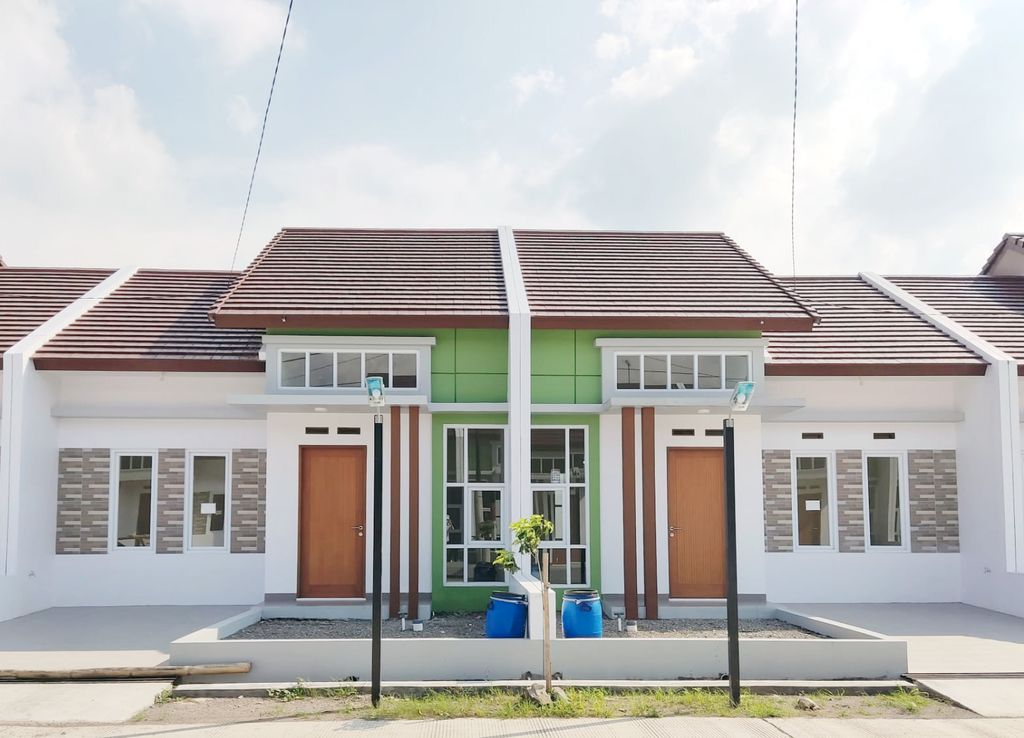 foto tampak rumah tipe 54/162 perumahan Garden City 2