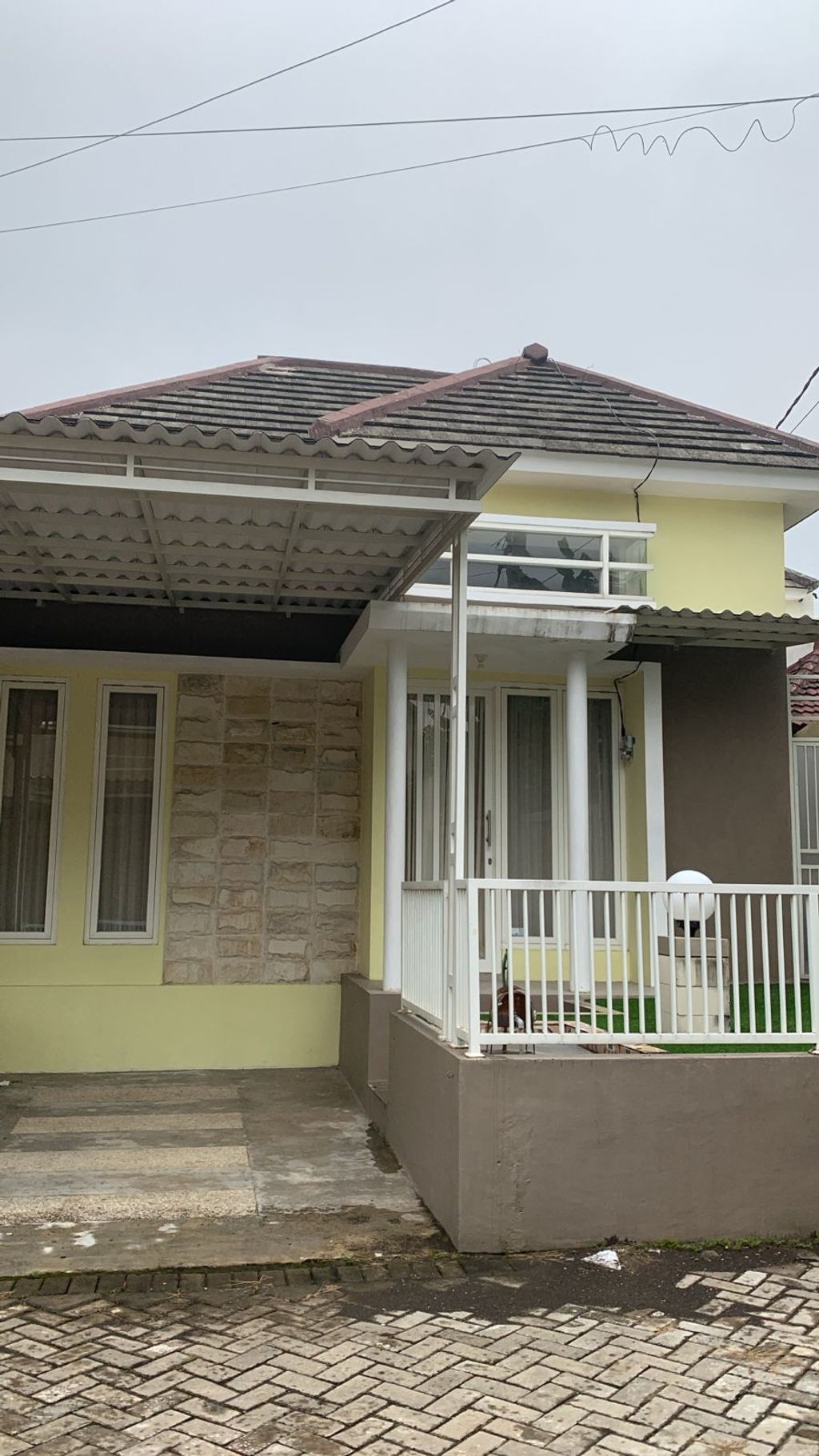 foto tampak rumah tipe K-8 PGR perumahan PERMATA REGENCY TAHAP 2