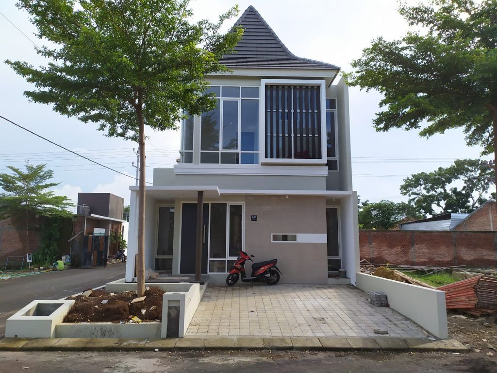 foto tampak rumah tipe 80 perumahan The Premiere By Bale Agung