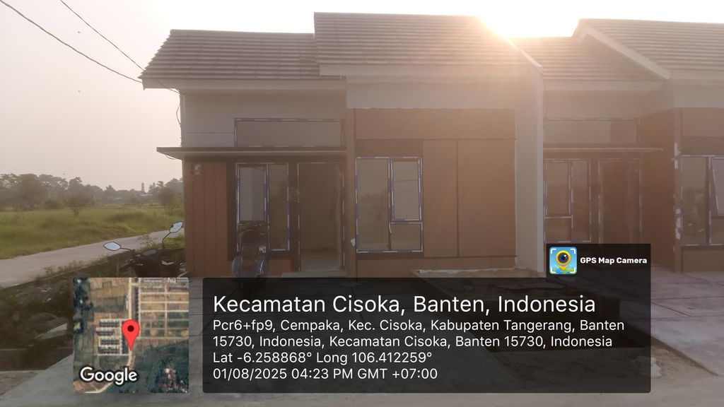 foto tampak rumah tipe KOMERSIL 32/90 (BLOK E11) perumahan PURI HARMONI CISOKA 2