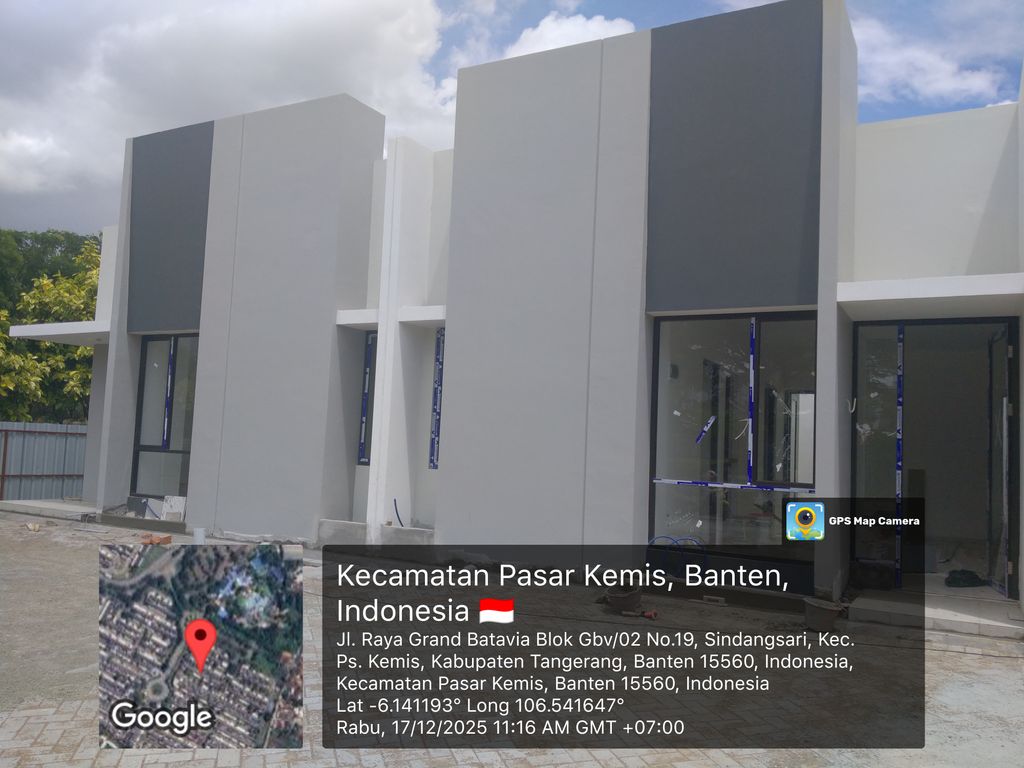 foto gerbang perumahan BATAVIA STRAIT