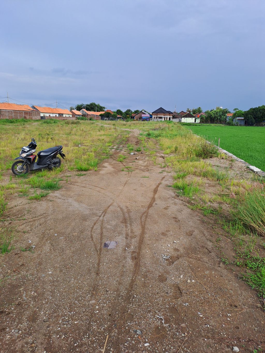 foto gerbang perumahan GRAHA ASRI SIJERUK 5