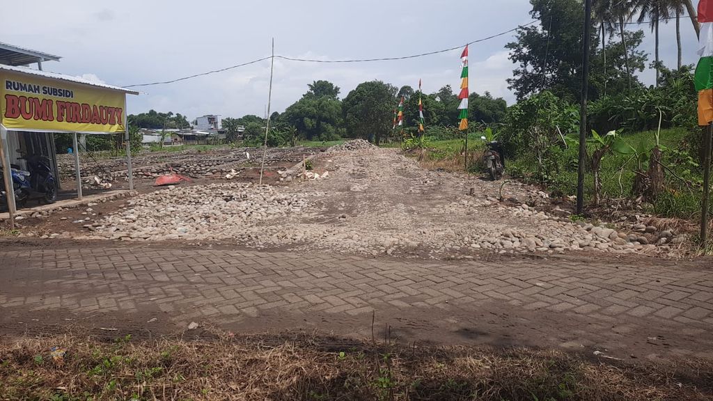 foto gerbang perumahan BUMI FIRDAUZY