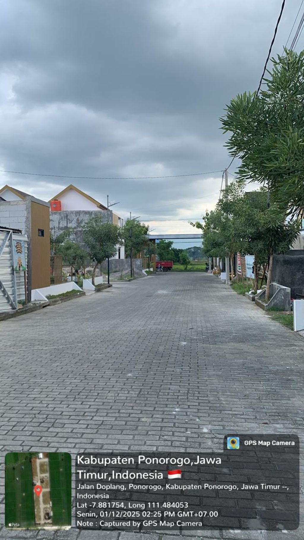 foto posisi tengah perumahan Sylvana Town House