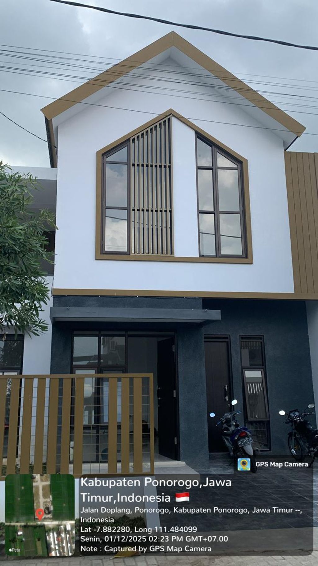 foto contoh rumah perumahan Sylvana Town House