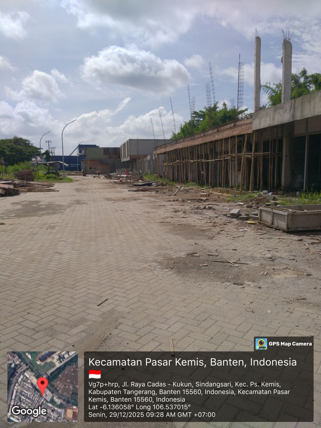 foto gerbang perumahan RUKO BATAVIA WALK G