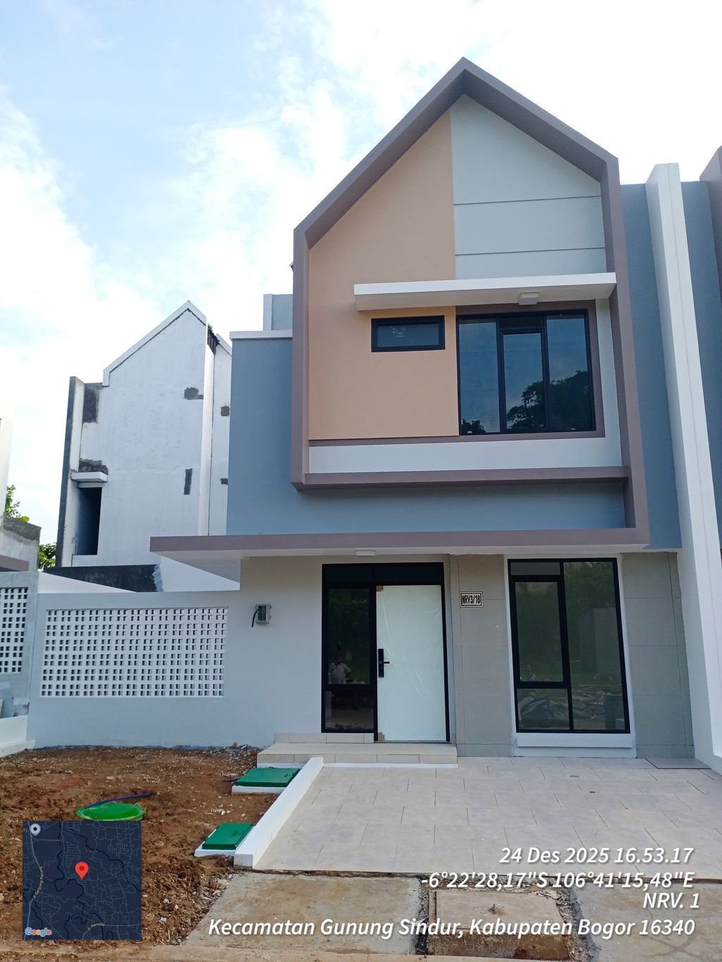 foto tampak rumah tipe RV3-0018 perumahan SERPONG NATURA CITY