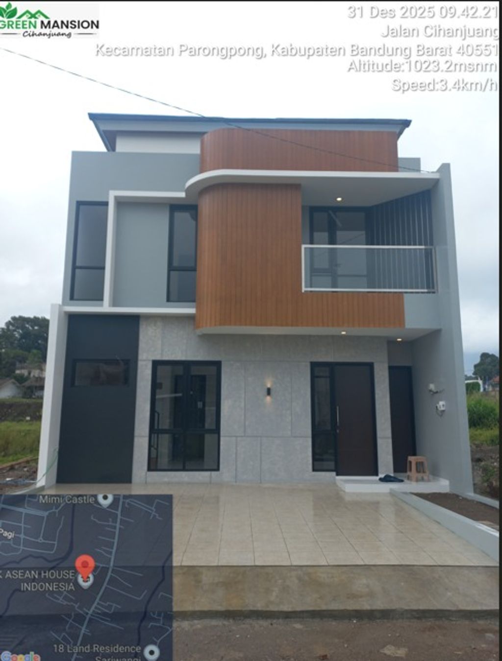 foto tampak rumah tipe 70 perumahan Green Mansion Cihanjuang