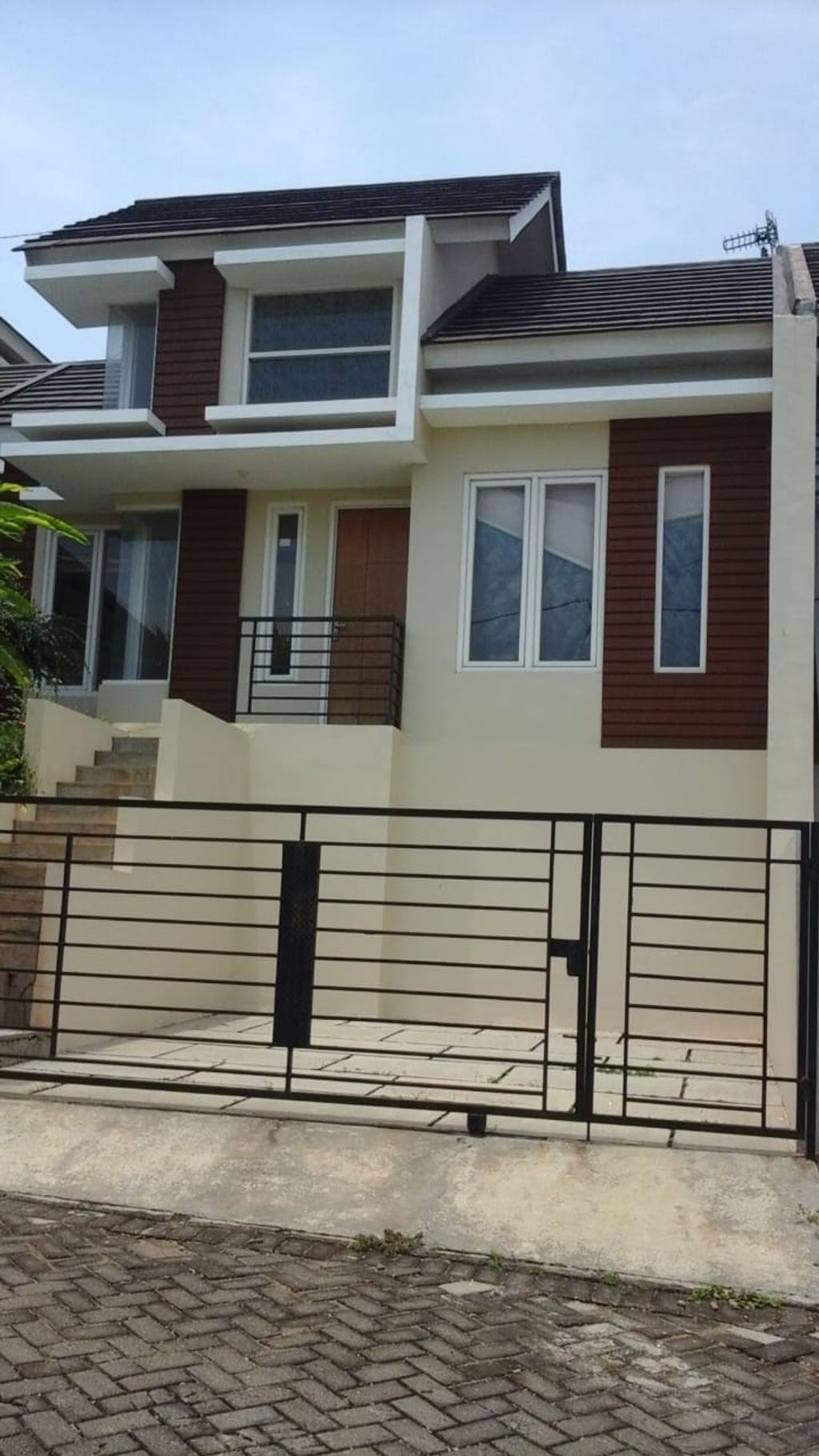 foto tampak rumah tipe 45 perumahan Perum Griya Lestari