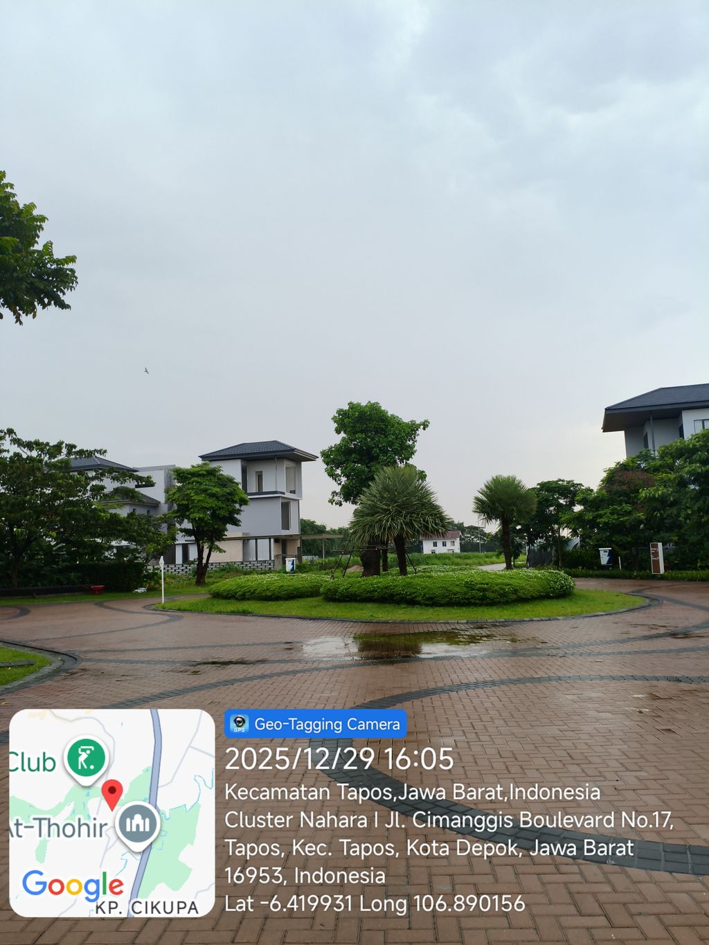 foto posisi tengah perumahan GARDEN RESIDENCE