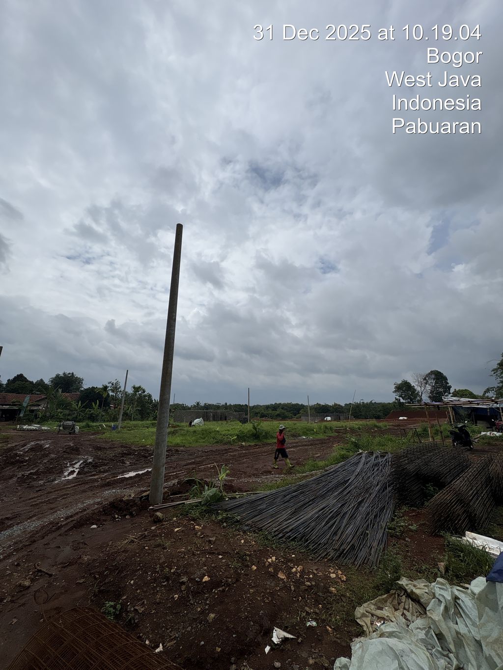 foto posisi tengah perumahan PURI GRIASADI KEMANG