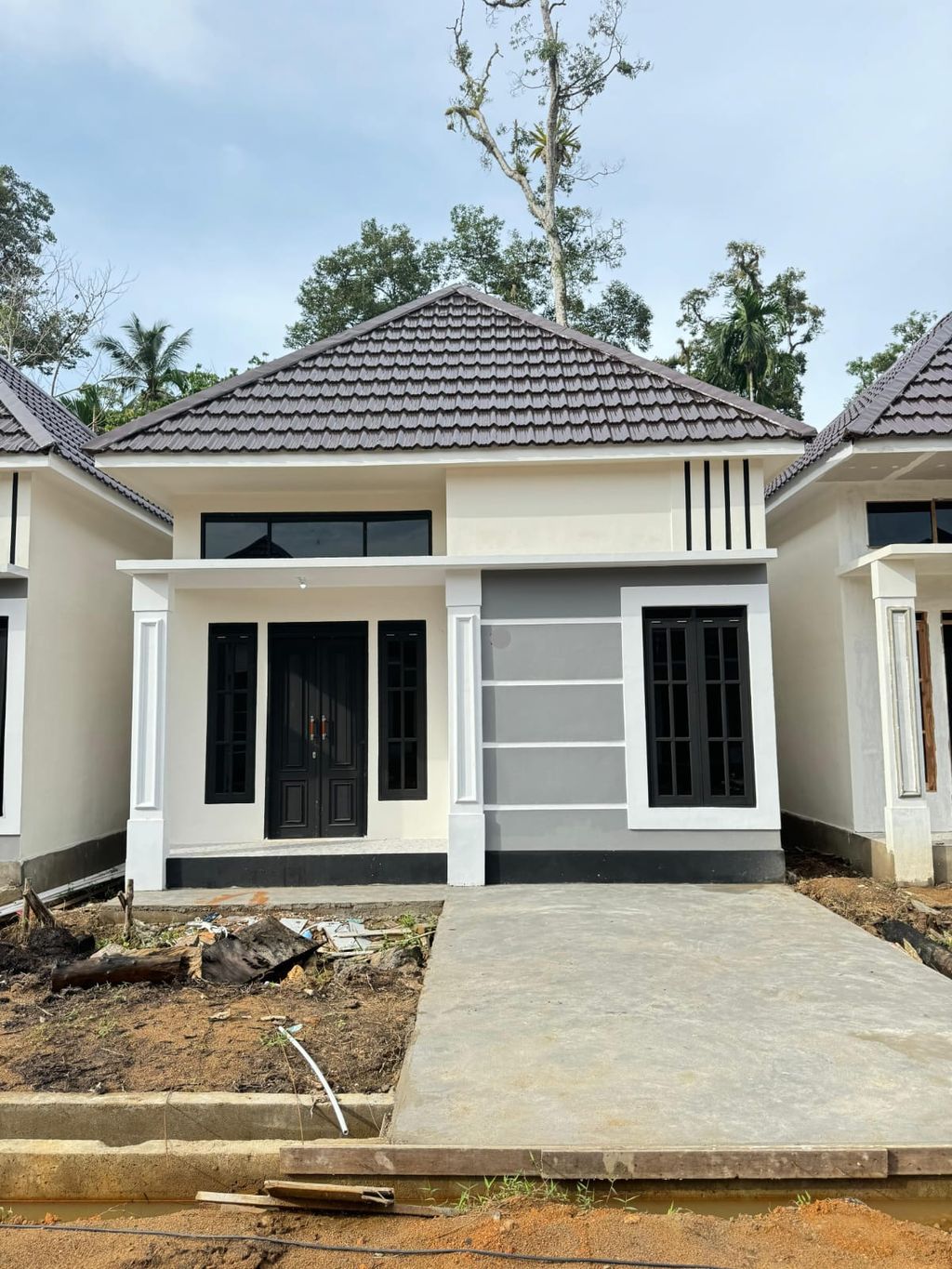foto tampak rumah tipe 36 perumahan PESONA KARYA HILLS TAHAP 2 BLOK B