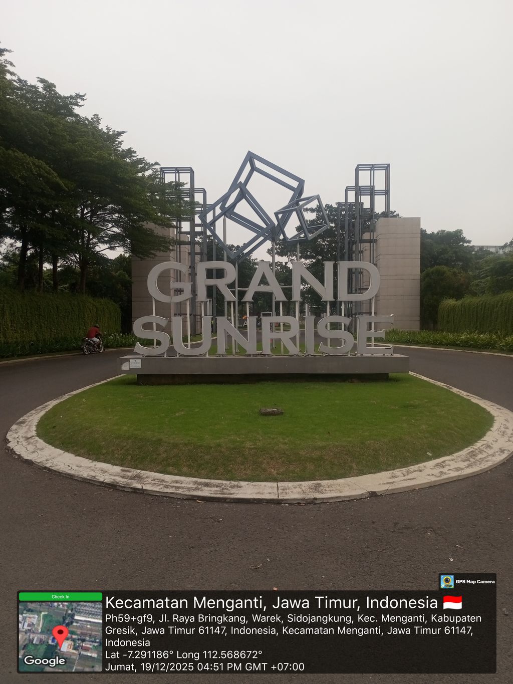 foto gerbang perumahan PERUMAHAN GRAND SUNRISE