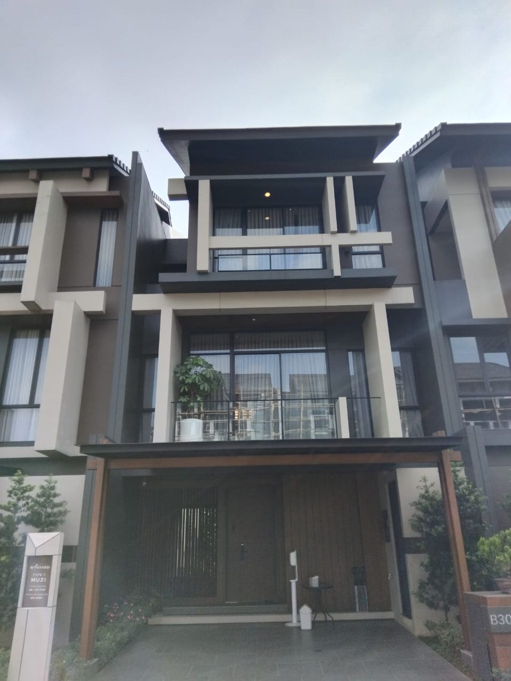 foto contoh rumah perumahan HIERA - Cluster Wynyard