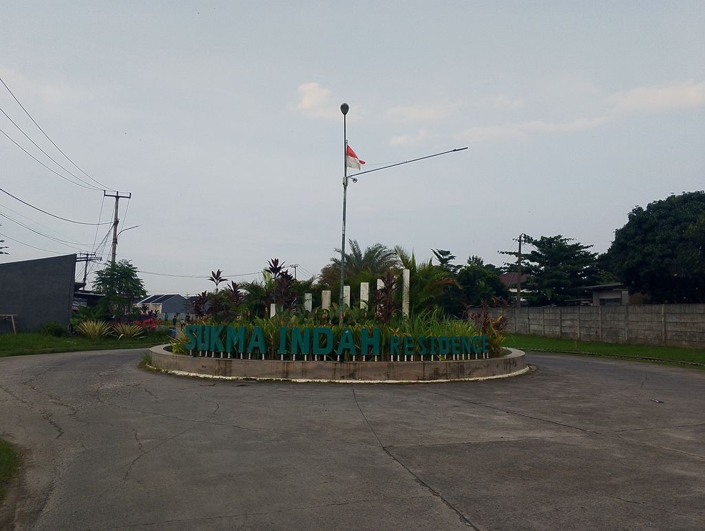 foto gerbang perumahan SUKMA INDAH RESIDENCE 2