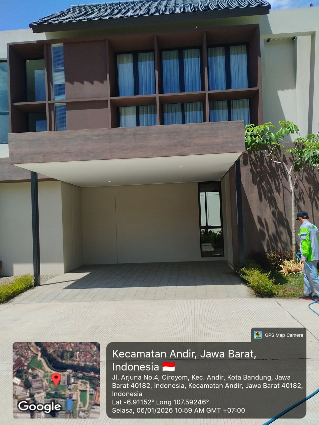 foto contoh rumah perumahan Lynn Parc Residence