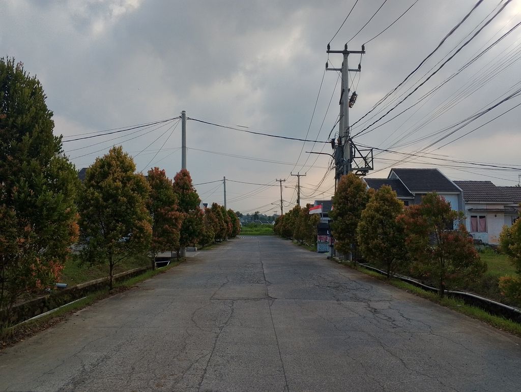 foto posisi tengah perumahan SUKMA INDAH RESIDENCE 2