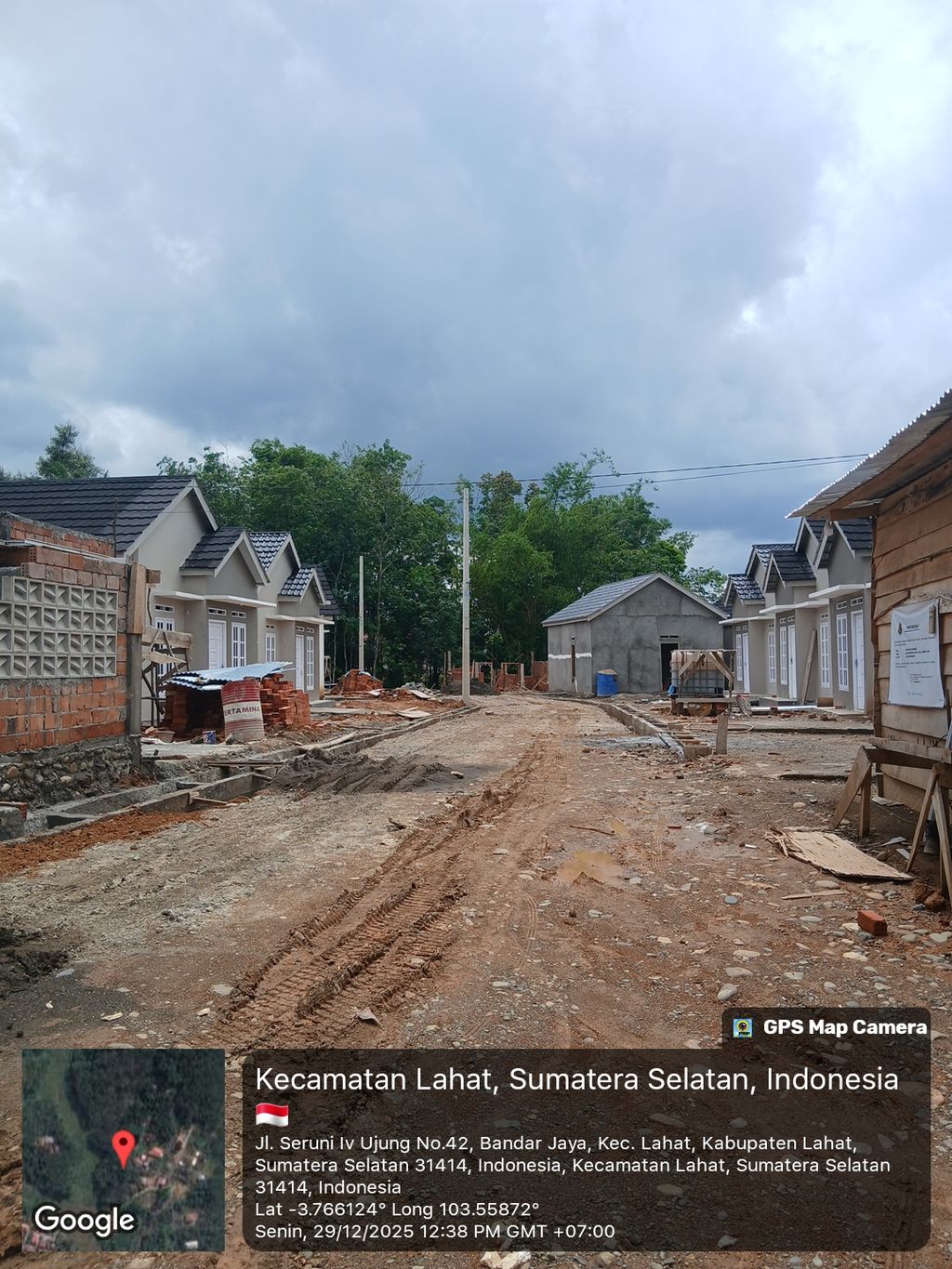 foto posisi tengah perumahan BERKAH REGENCY