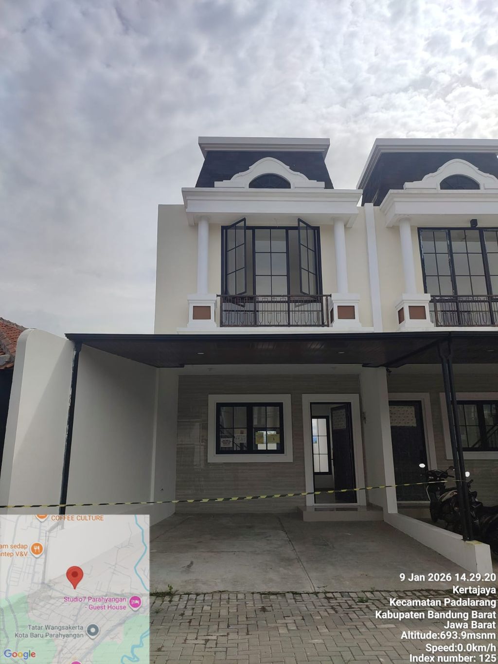 foto tampak rumah tipe 60 Compact Classic Athena 3 KT (606) perumahan G-Land Padalarang Estate