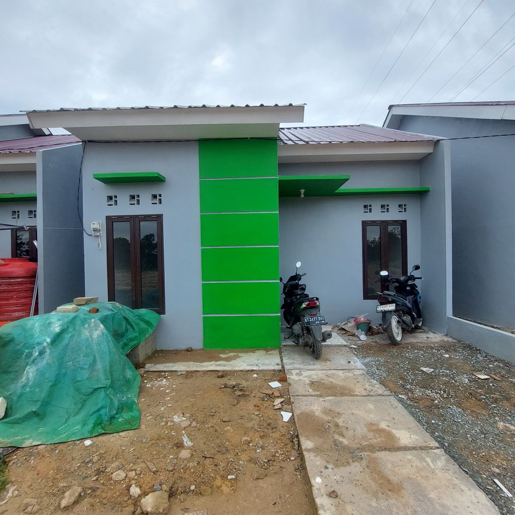foto tampak rumah tipe 36/108 perumahan Grand Permata Hijau