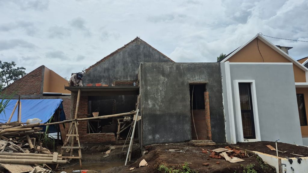 foto tampak rumah tipe 40 perumahan Griya Karangploso View