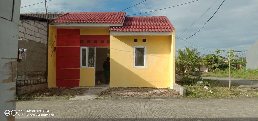 foto tampak rumah tipe 22 x 133 perumahan GRIYA JUNTI ASRI