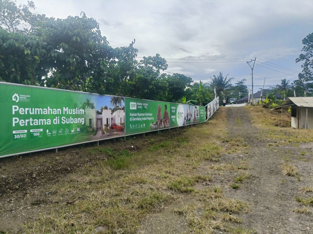 foto posisi tengah perumahan GEMILANG INDAH REGENCY