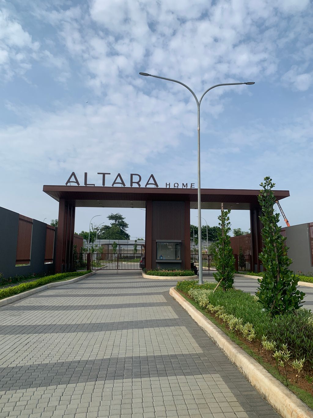 foto posisi tengah perumahan GRAND WISATA - CLUSTER ALTARA