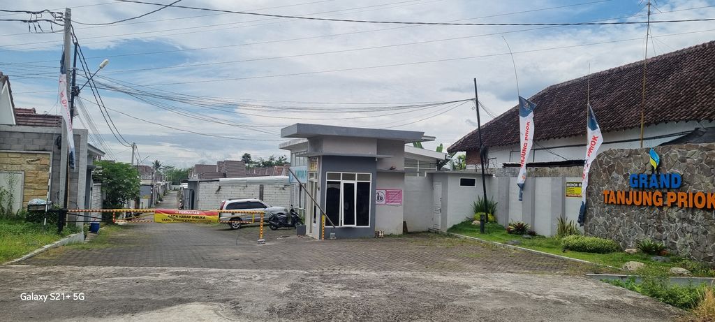 foto gerbang perumahan GRAND TANJUNG PRIUK 3