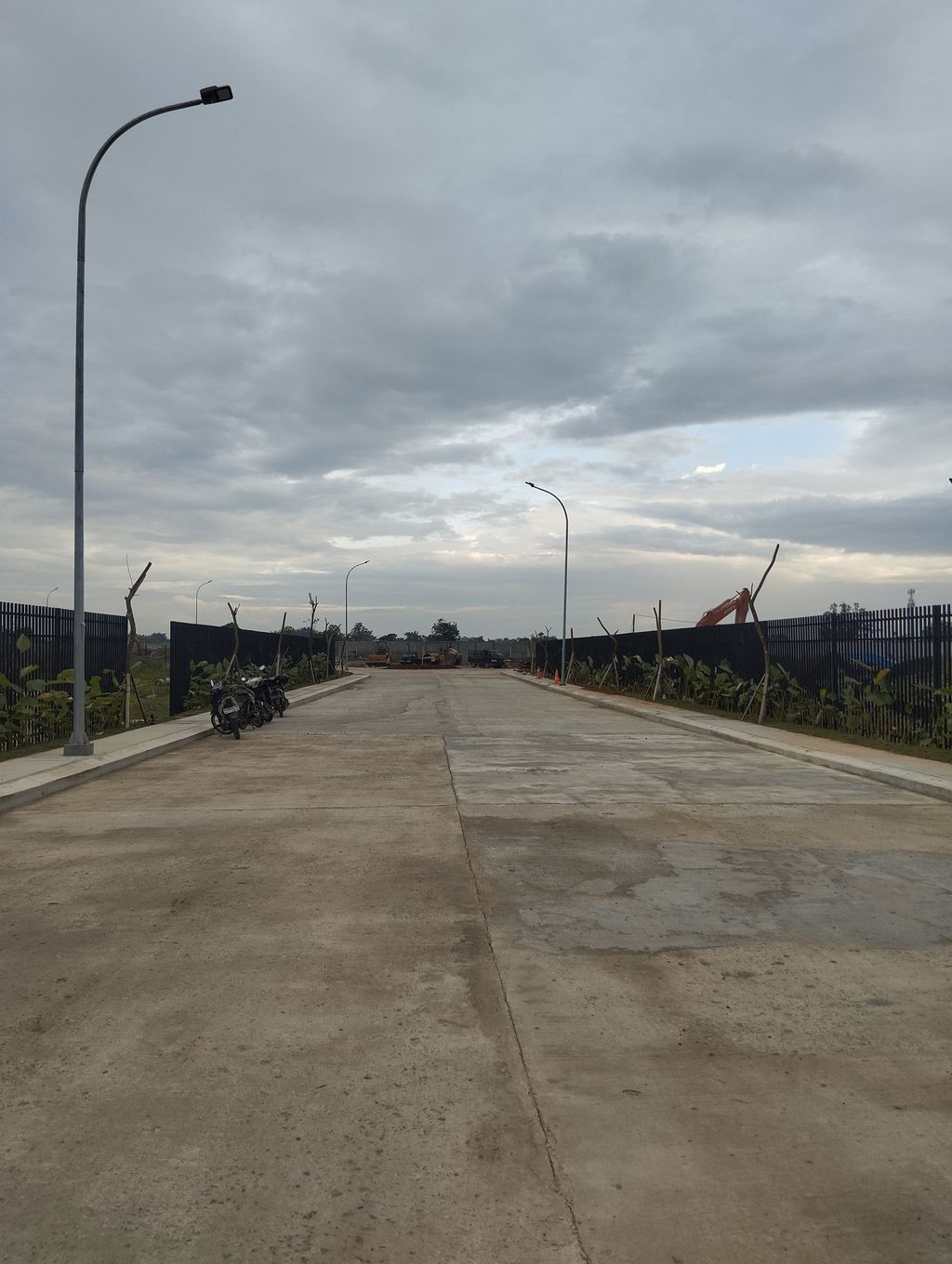 foto posisi tengah perumahan SURYAMAS LIANDRA CITY