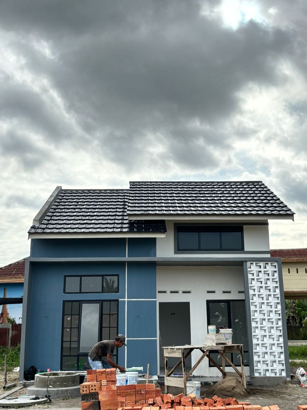 foto tampak rumah tipe 36/105 perumahan ARKA REGENCY 2