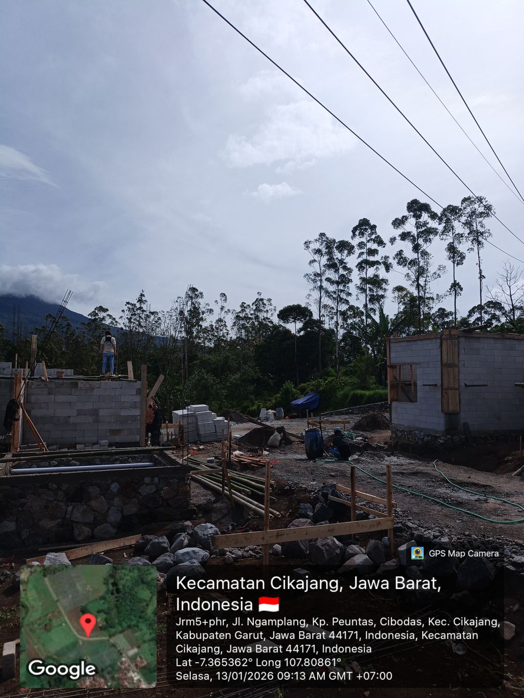 foto posisi tengah perumahan INARA BUMI CIKAJANG