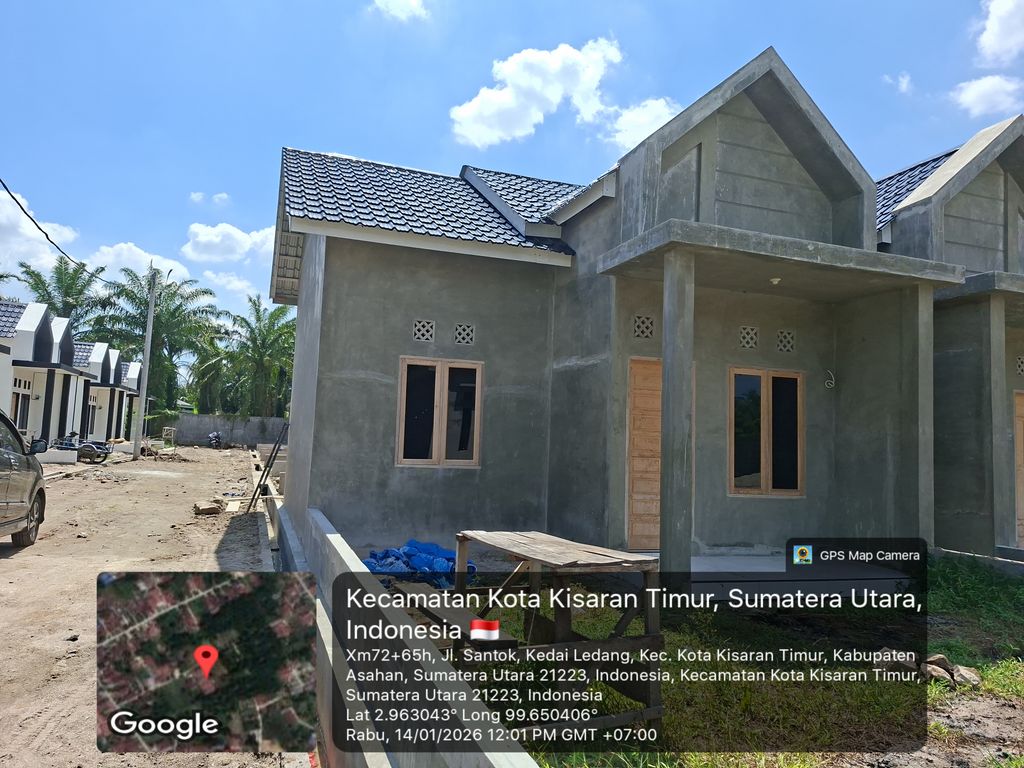 foto gerbang perumahan RAFTHA VILLAGE 2