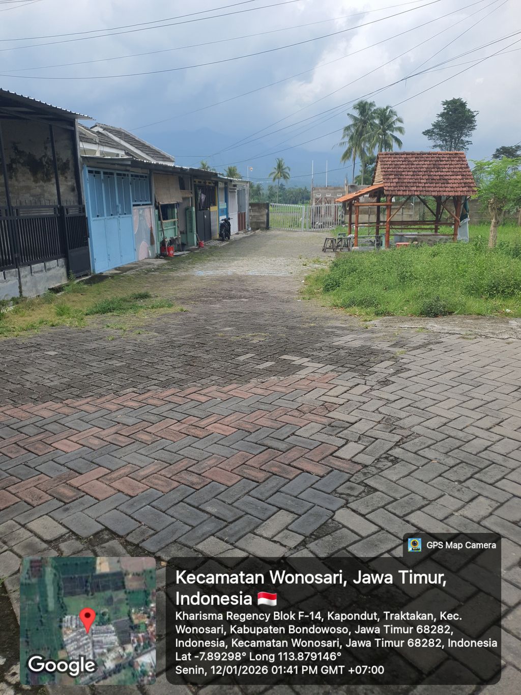 foto posisi tengah perumahan KHARISMA REGENCY 2