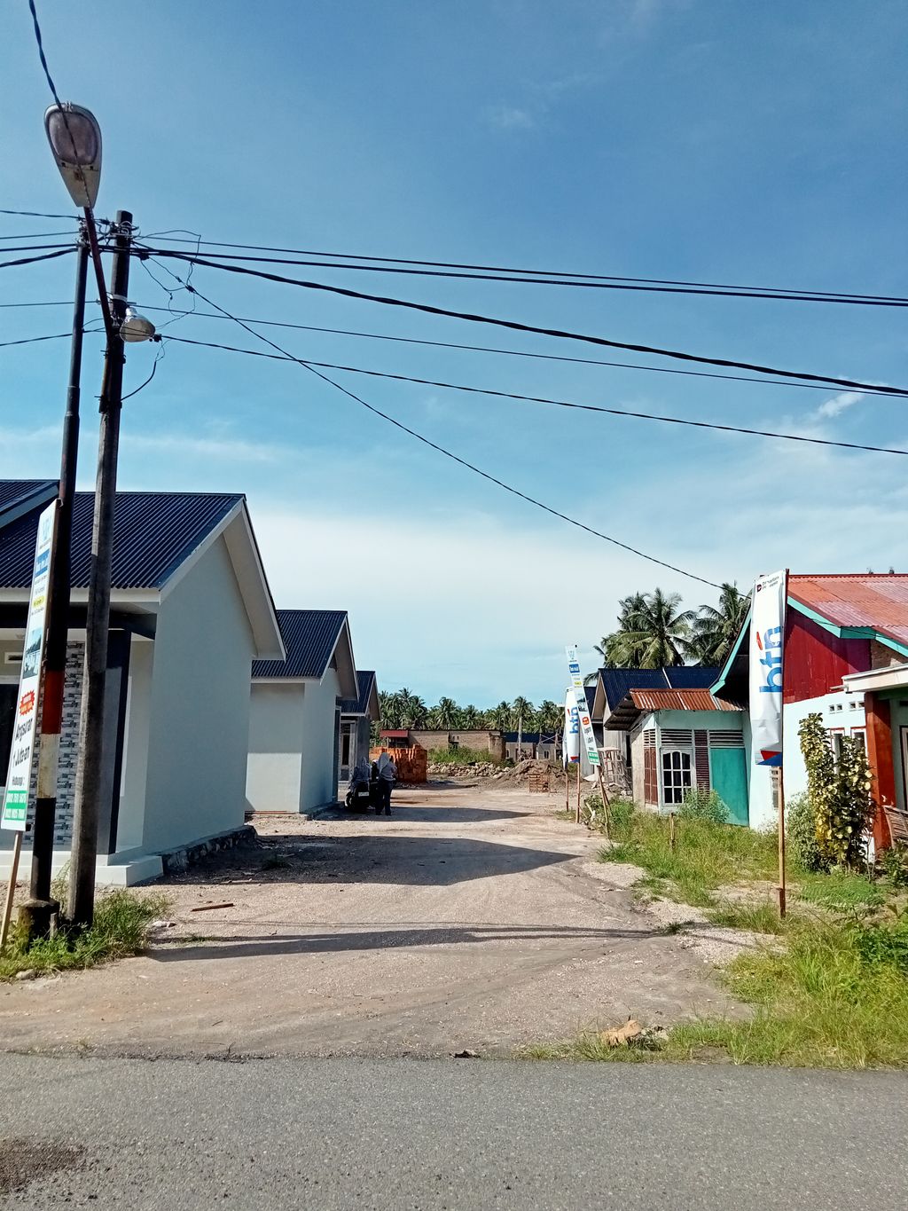foto gerbang perumahan WANEKA GREEN LAND 4