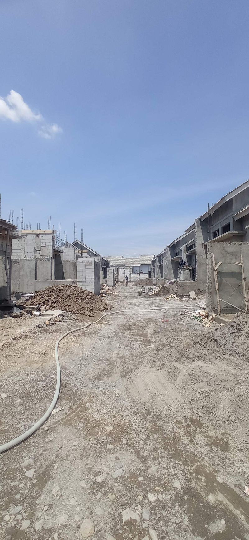 foto posisi tengah perumahan GRIYA WERUNGOTOK ASRI II