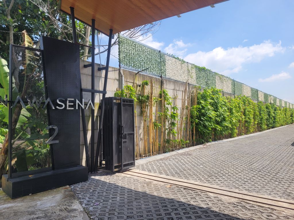 foto gerbang perumahan Nawasena Residence 2