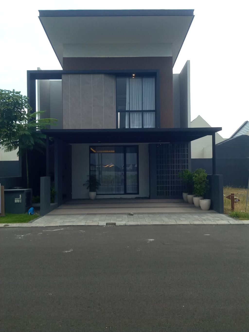 foto contoh rumah perumahan Cluster Kahuripan Veranda