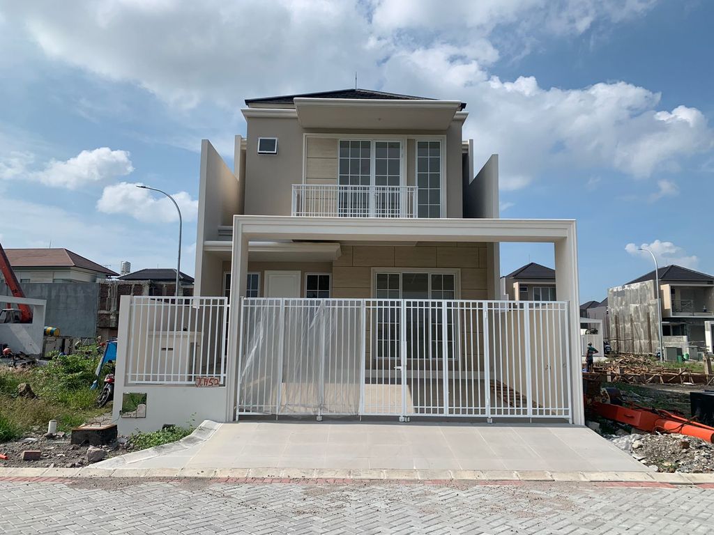 foto tampak rumah tipe 133/128 Alt. 1 perumahan Puri Galaxy