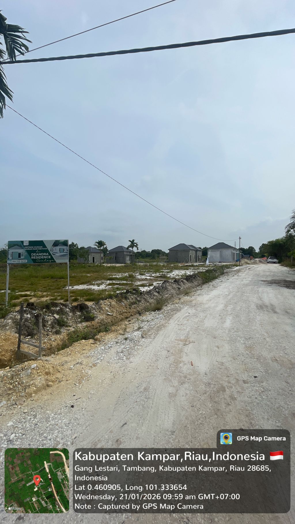 foto gerbang perumahan DEANDRA RESIDENCE SWADAYA