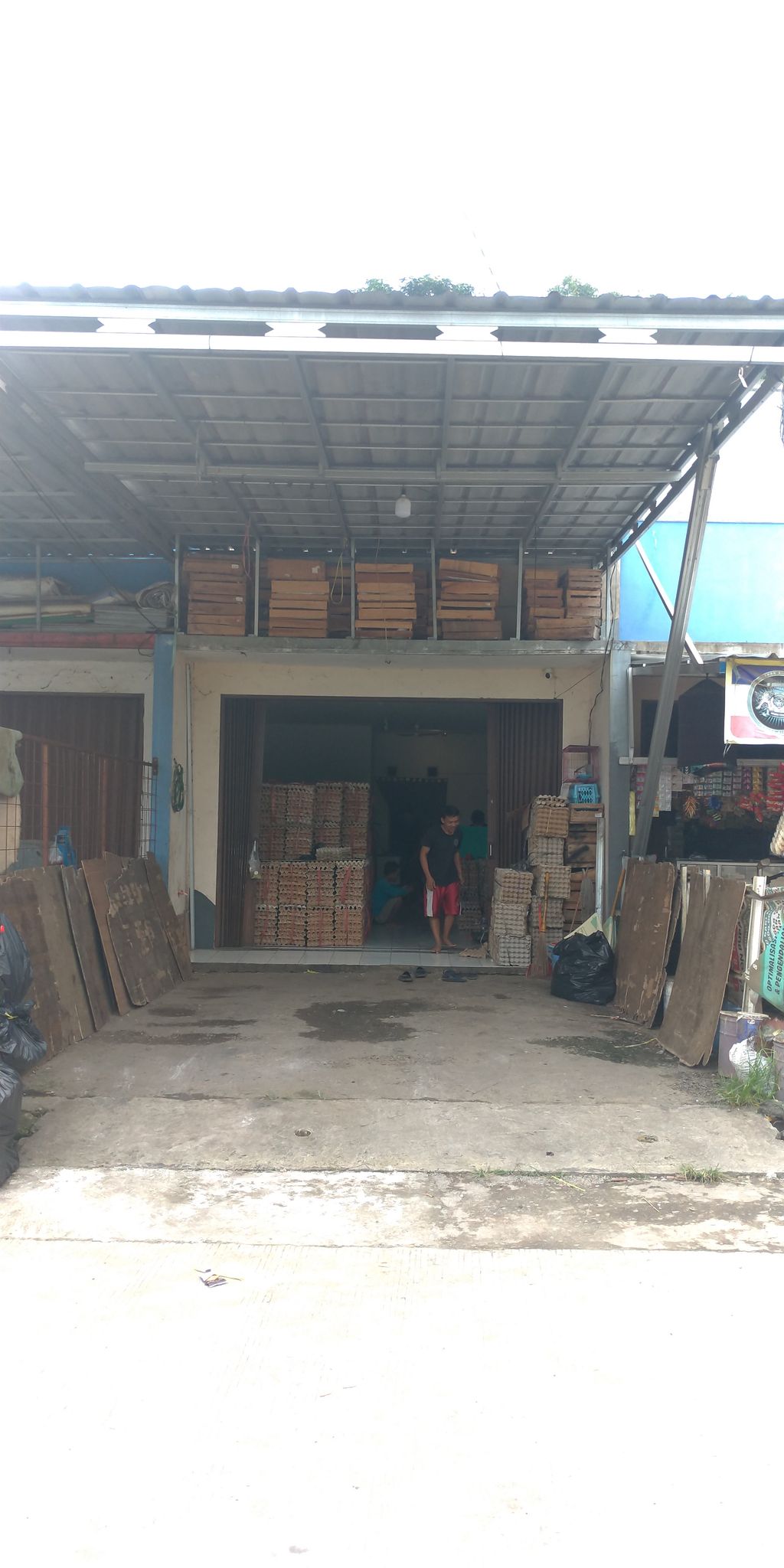 foto tampak rumah tipe KIOS perumahan GRIYA CILEUNGSI 5