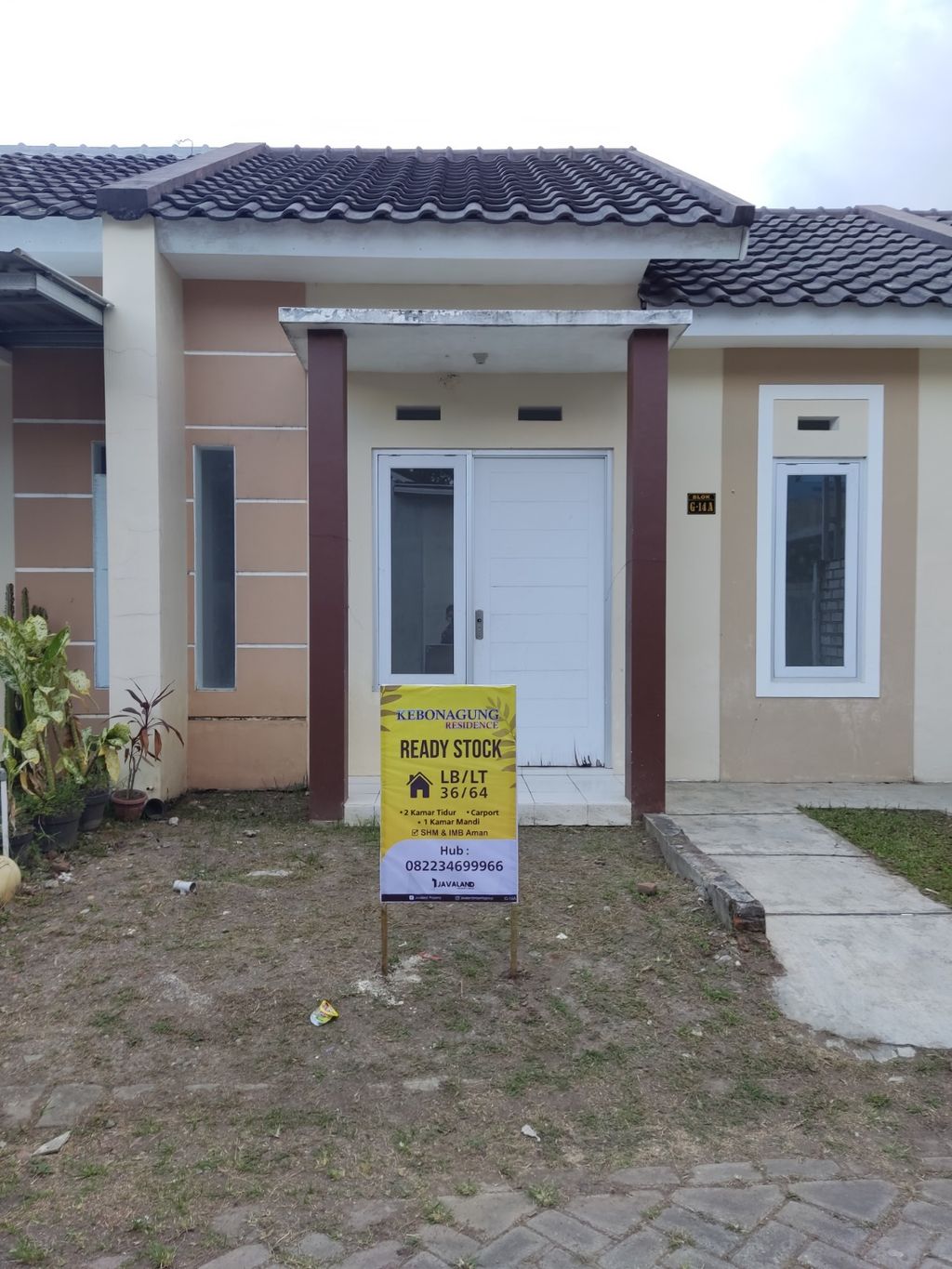 foto tampak rumah tipe 36 perumahan Kebonagung Residence